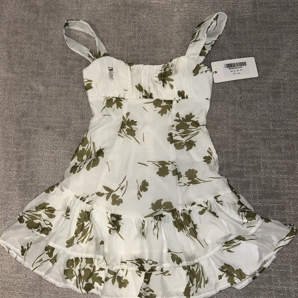 Sundae muse Cecilia Dress / Olive brand new with tags - Picture 2 of 2